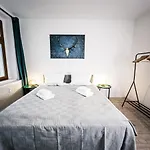 ⋙ Stilvolle Wohnung mit 2 Schlafzimmern&Balkon ⋘